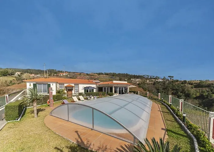 Vila Theos House By