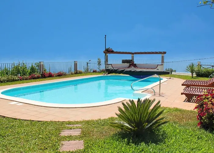 Theos House By * Fajã da Ovelha