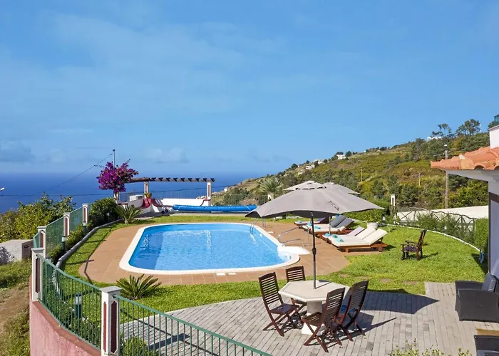 Theos House By Vila Fajã da Ovelha